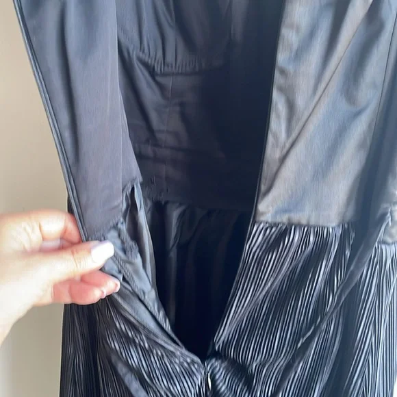 Gorgeous Dress Rinascimento - Picture 11 of 12